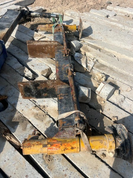 Boom Truck rear jack for Sale - 2
