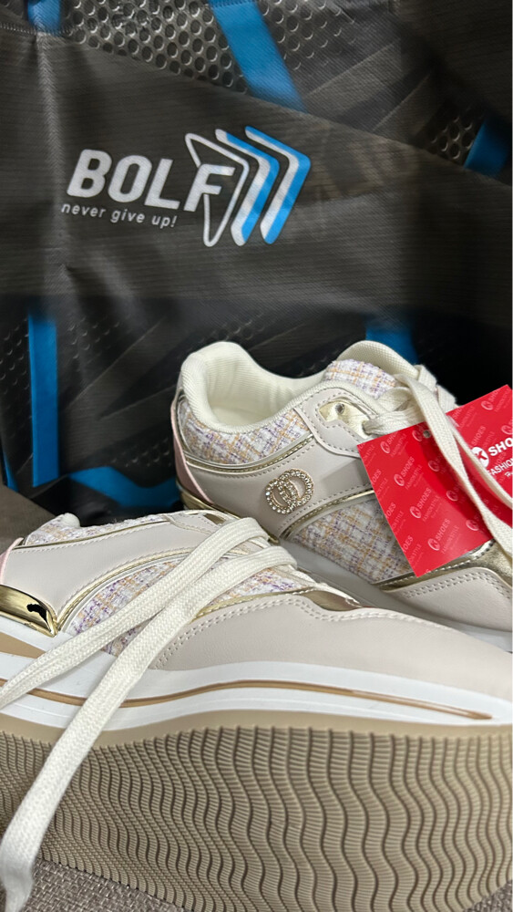 Brand New Women’s Sneakers - 3