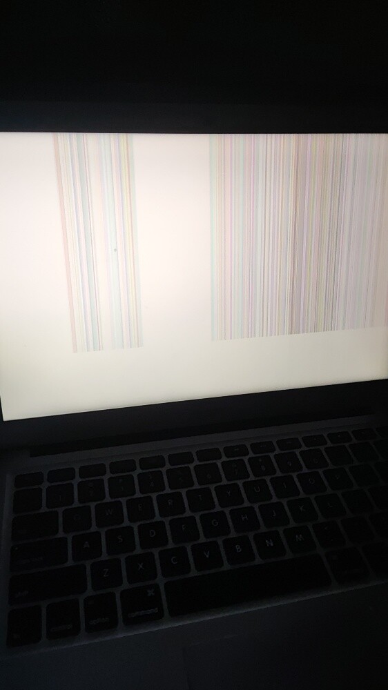 Macbook Ai 17 - 1