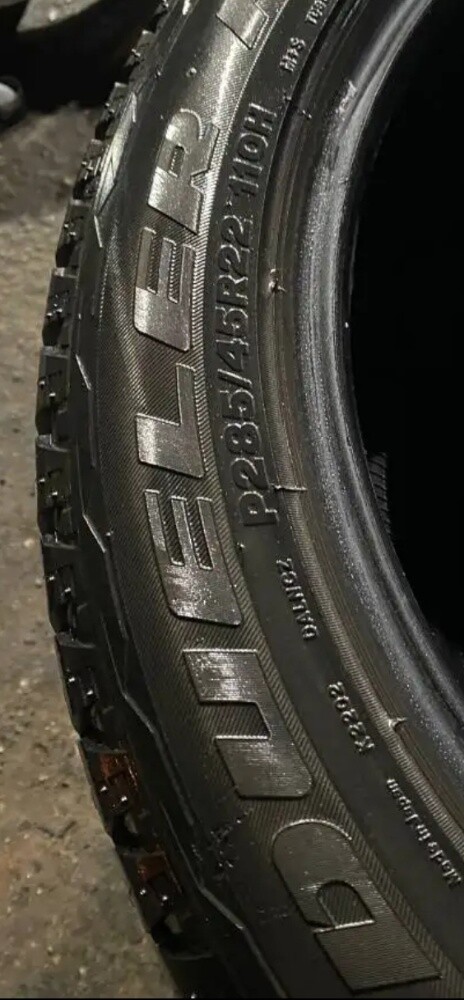 285/45/22" Bridgestone Tyre - 4