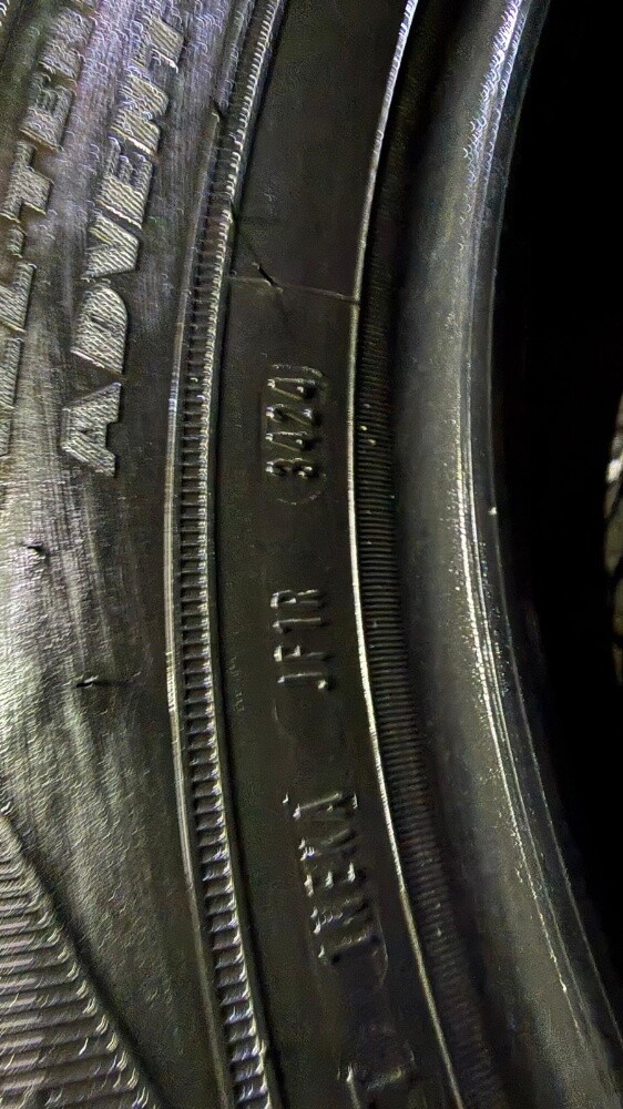255/60/20" Goodyear tire - 3