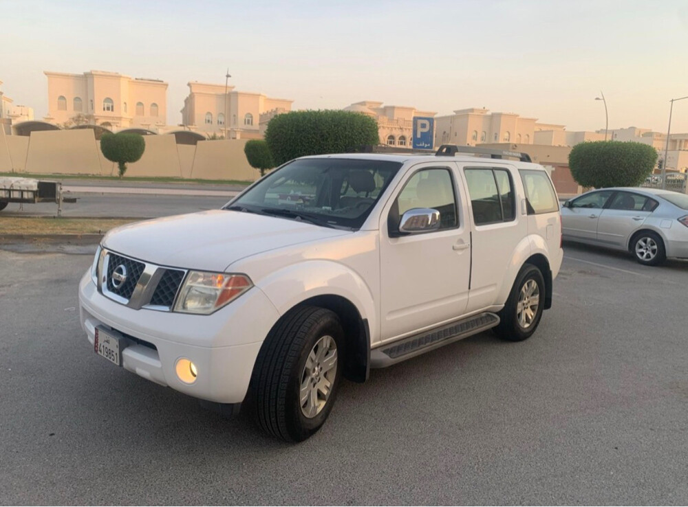 سياره نيسان باثفايندر للبيع - 3