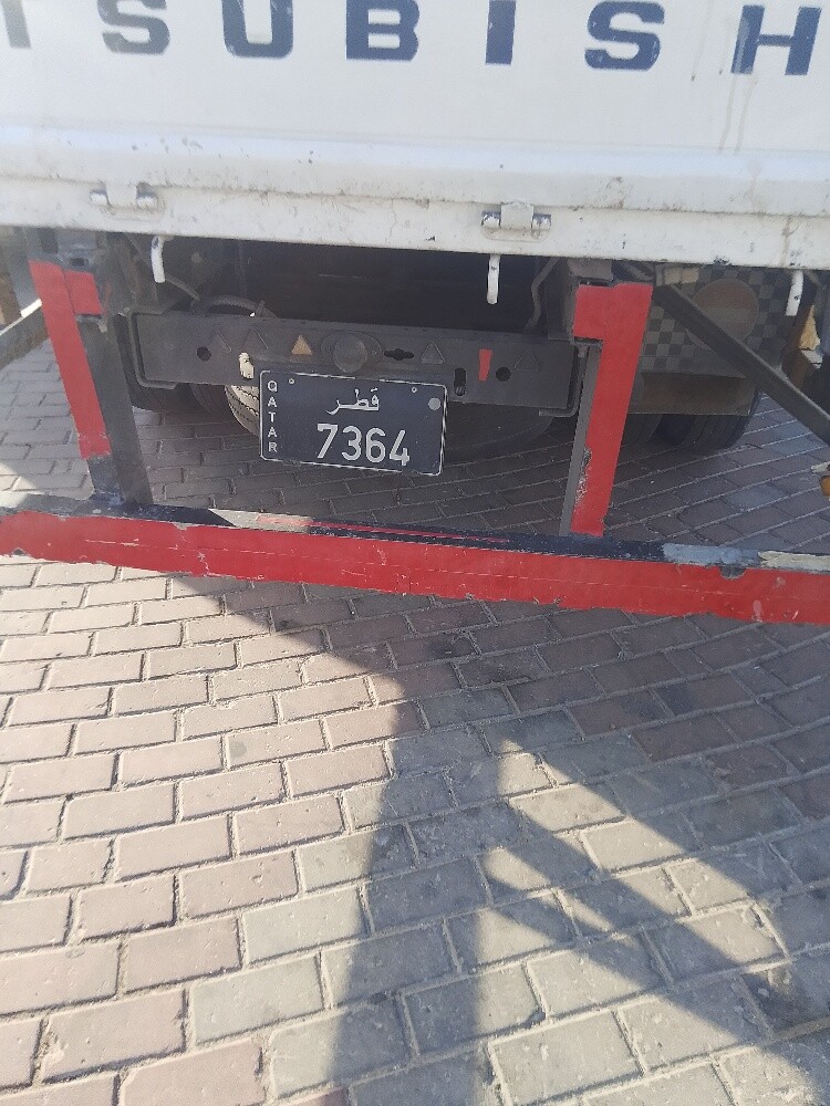 سائق شاحنة متوسط - 1