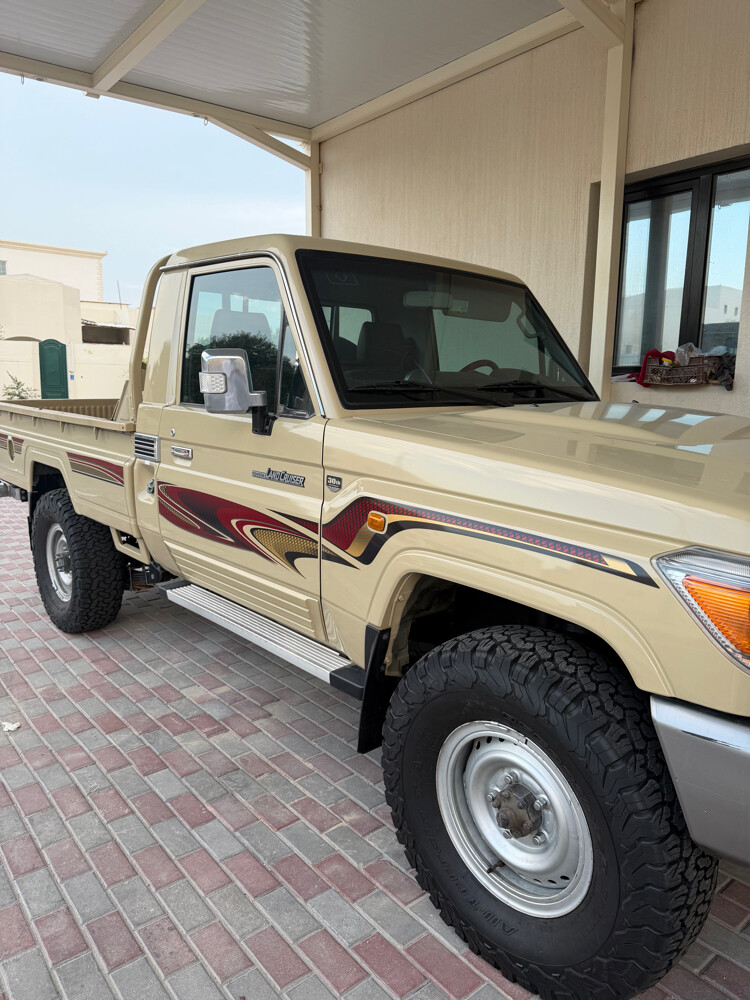 roof holder for LX landcruser - 2