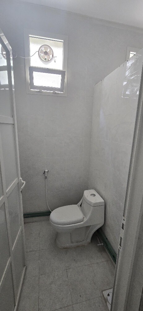 For rent, wor kers' accommodation. - 22