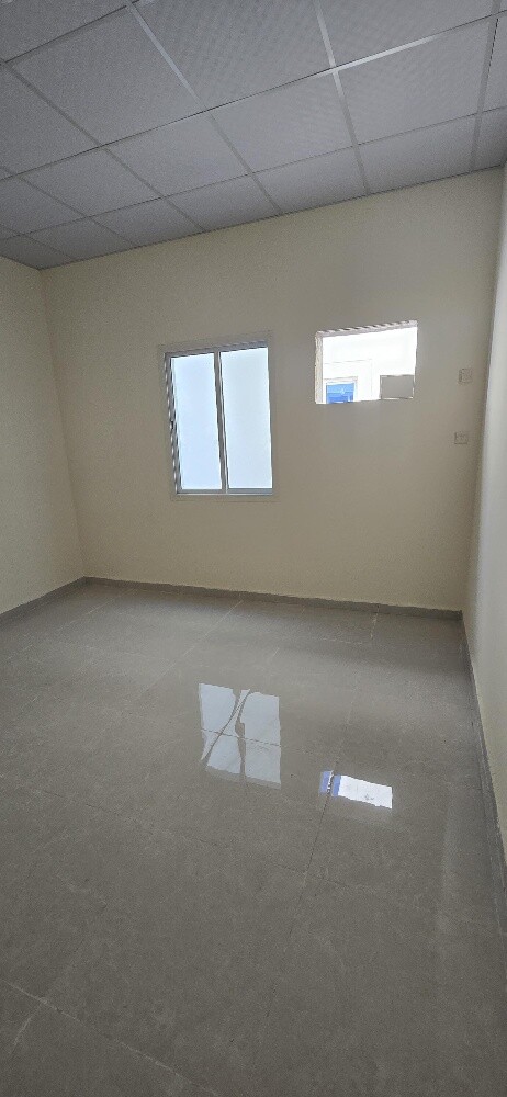 For rent, wor kers' accommodation. - 29
