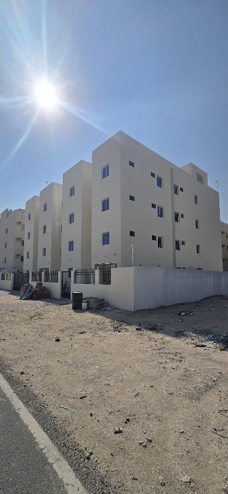 For rent, wor kers' accommodation. - 5