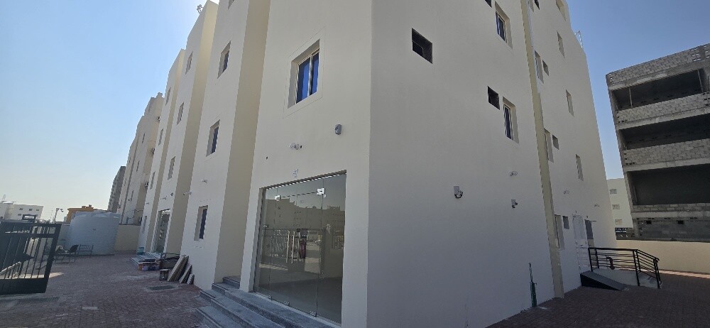 For rent, wor kers' accommodation. - 4