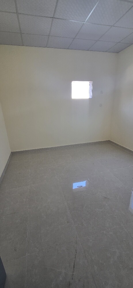For rent, wor kers' accommodation. - 26