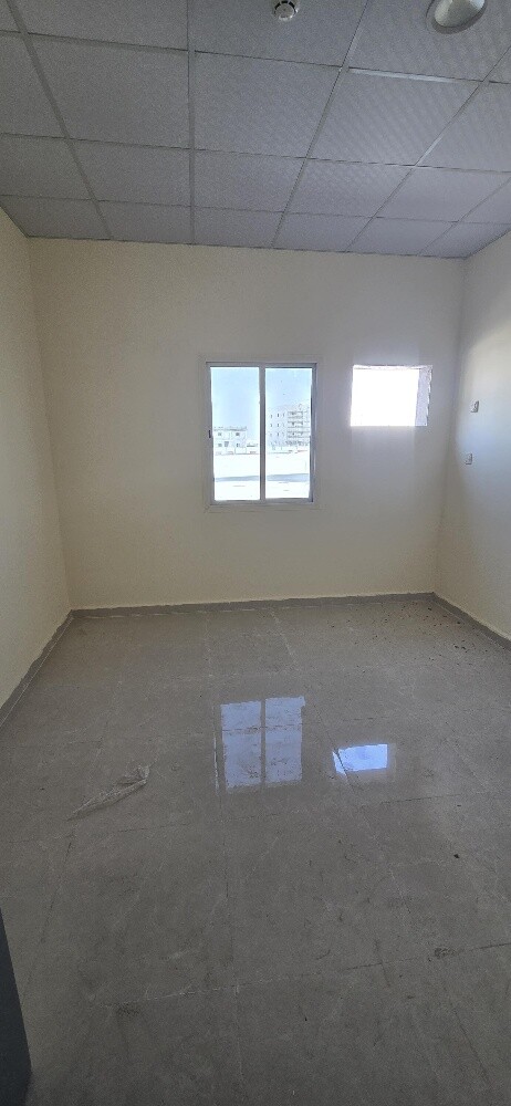 For rent, wor kers' accommodation. - 27