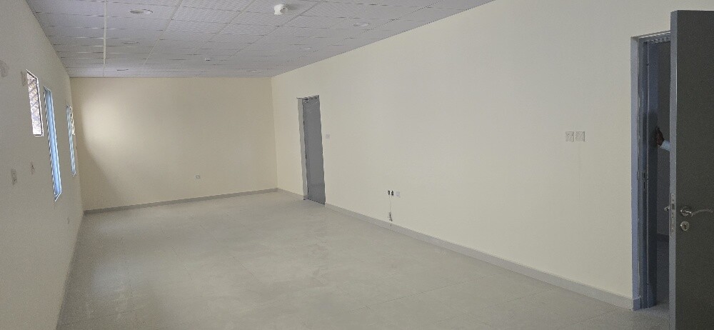 For rent, wor kers' accommodation. - 10