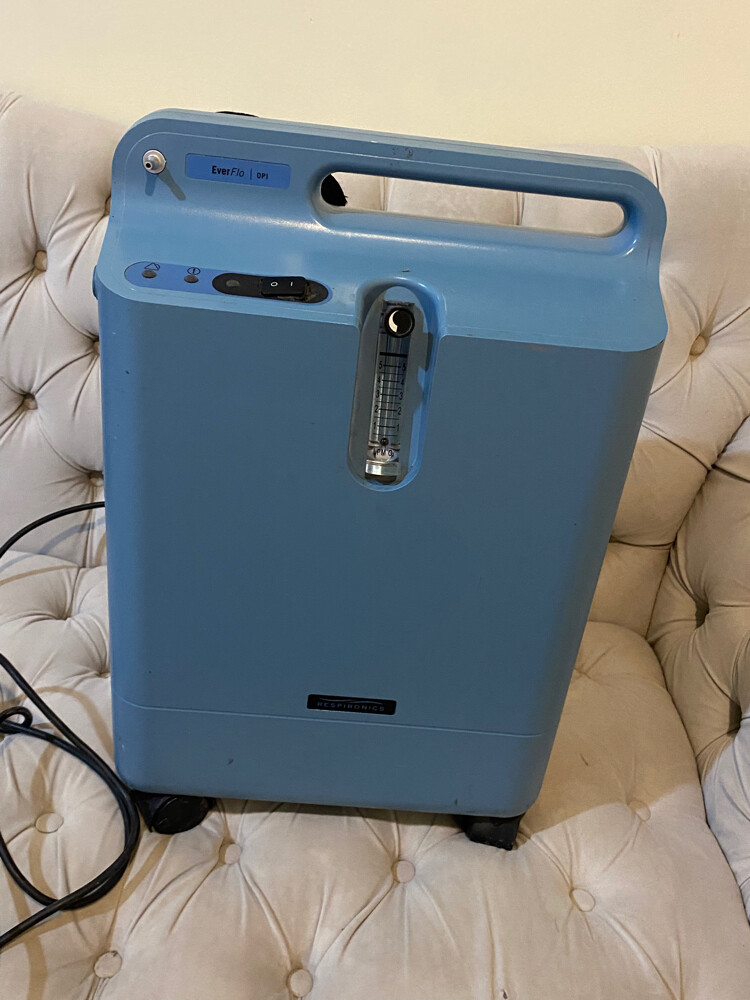 oxygen concentrator  - 1