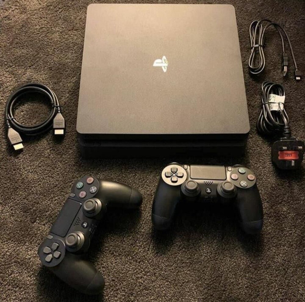 ps4 +Controller+64 games - 2