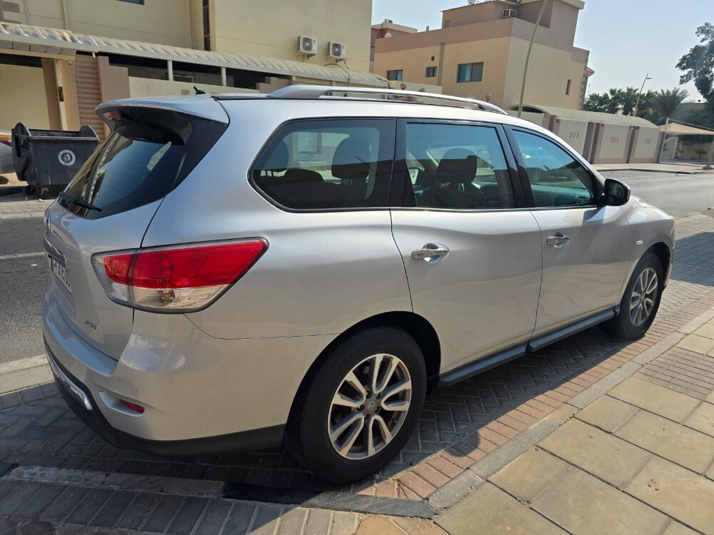 For sale Nissan Pathfinder 2014 — photo 3 for sale in Qatar