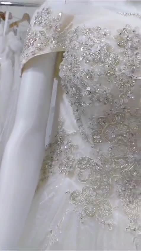 Wedding gown for rent - 1