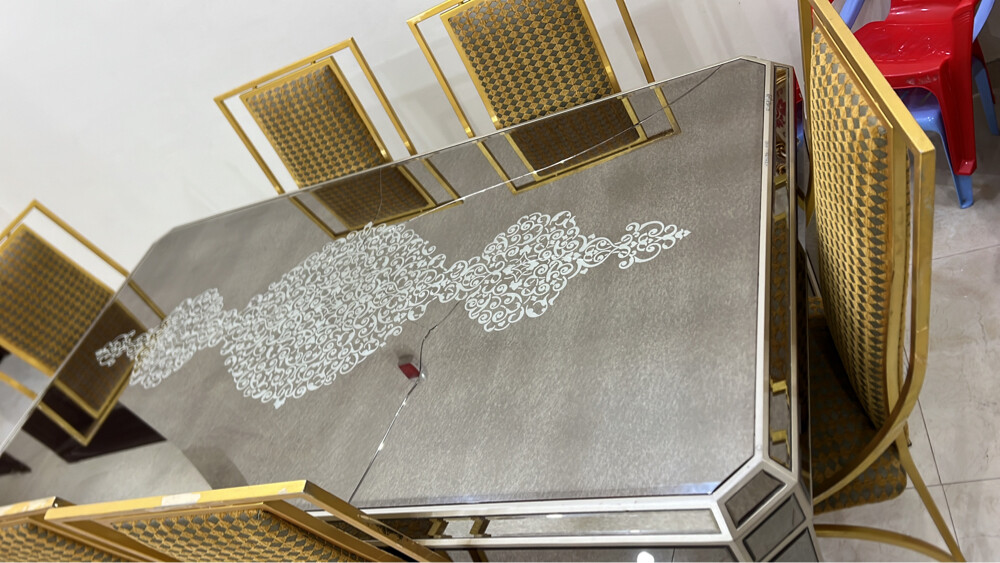 طاولة سفرة مع 6 كراسي - 3