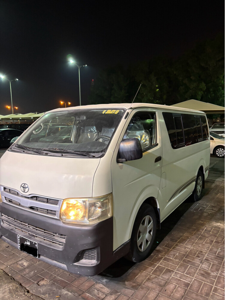 Toyota hiace - 1