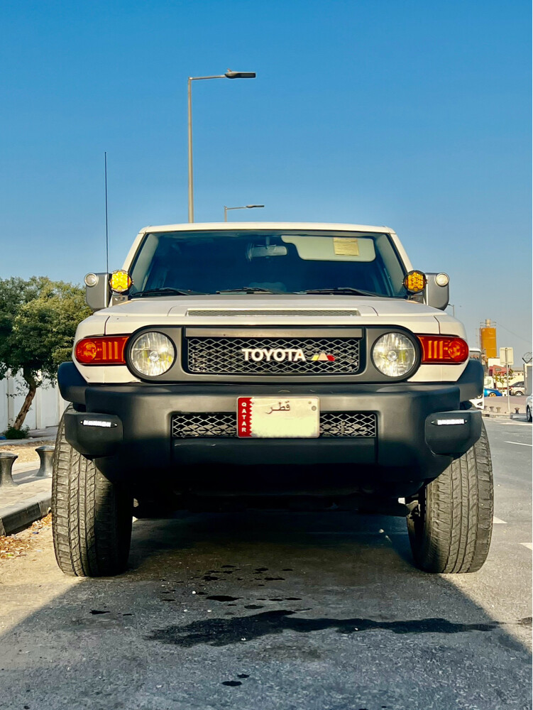 FJ 2010 — photo 7 for sale in Qatar