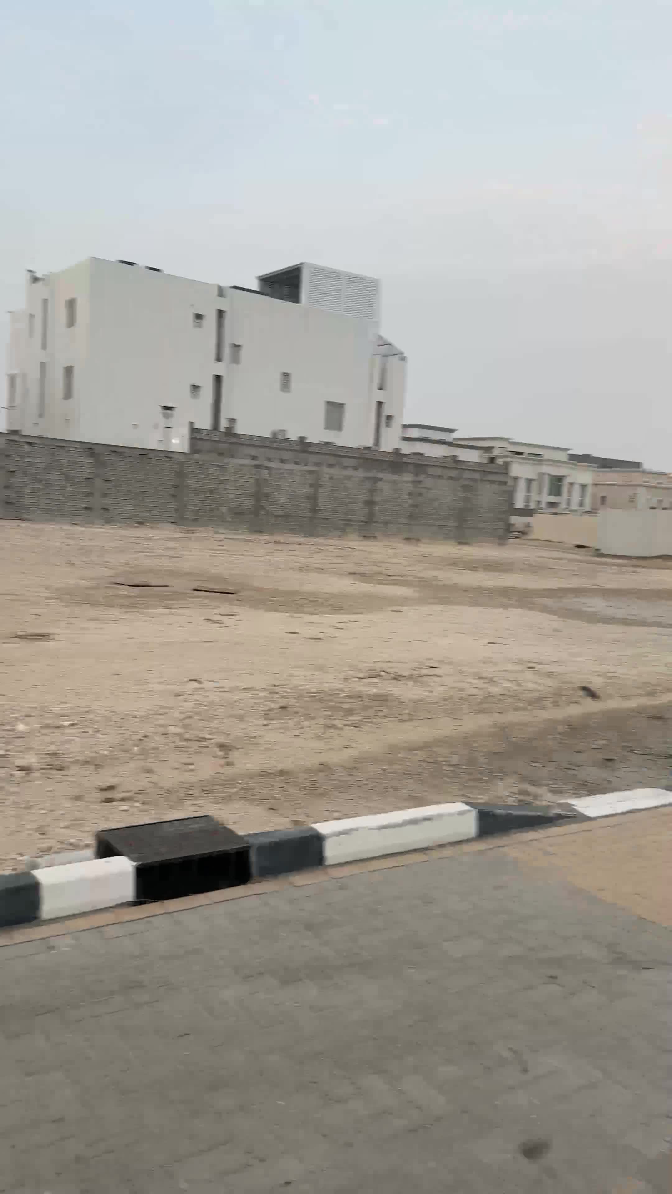 للبدل ارض بالمشاف جري مصبح  - 1