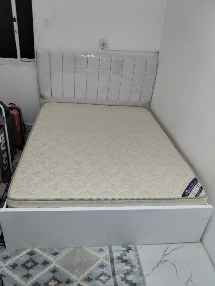 All bed sizes available - 9