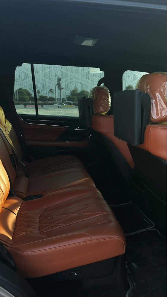 Lexus LX 570 S - 5
