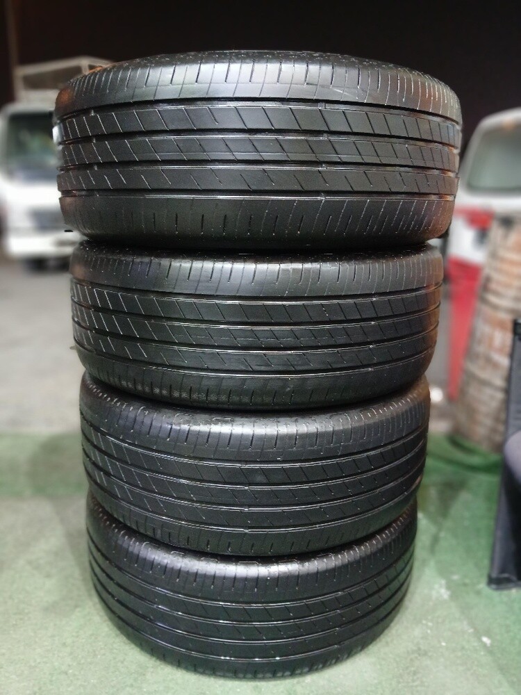 235/50/R19.Goodyear Brand - 8
