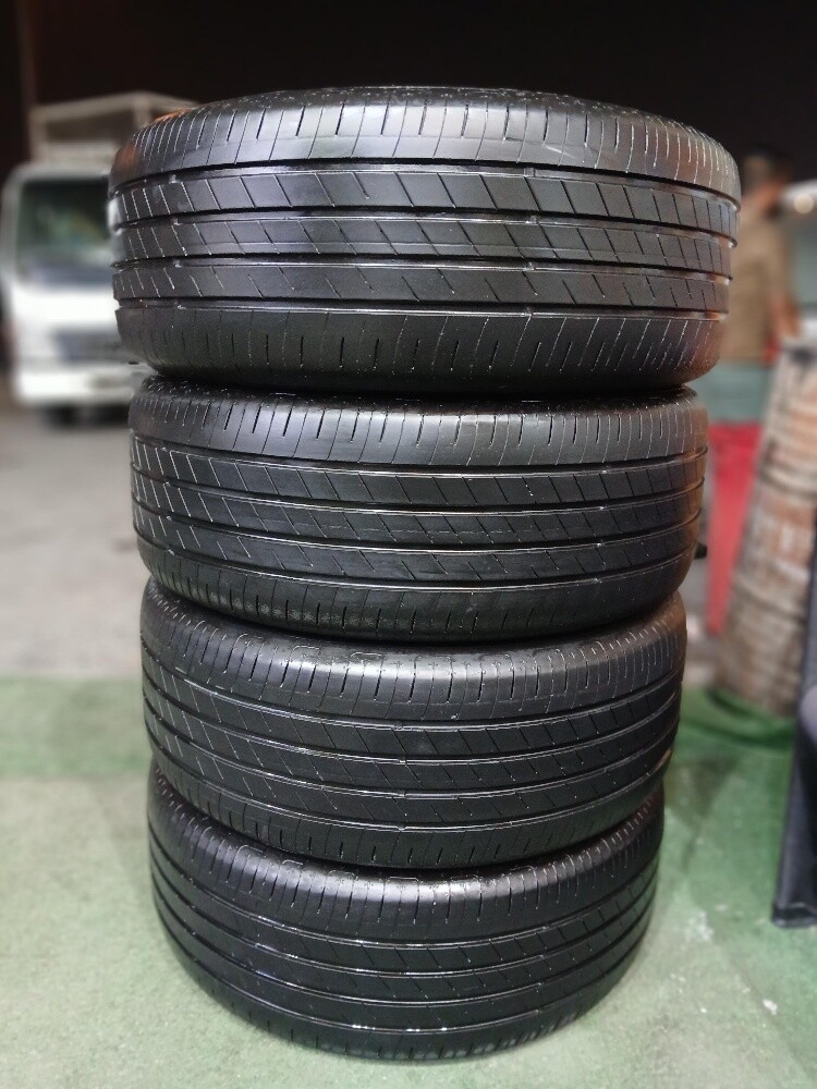 235/50/R19.Goodyear Brand - 7