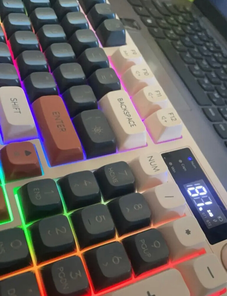 Mechanical gaming keyboard - 4