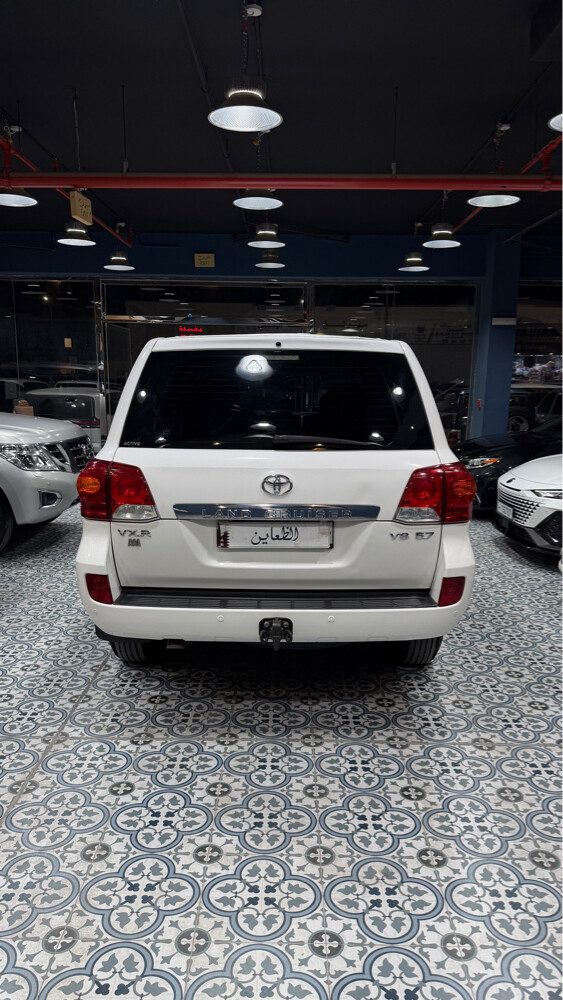 2014-VXR.5.7 — photo 5 for sale in Qatar