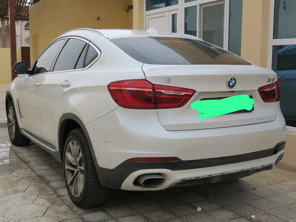 BMW - 8
