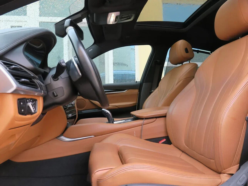 BMW - 2
