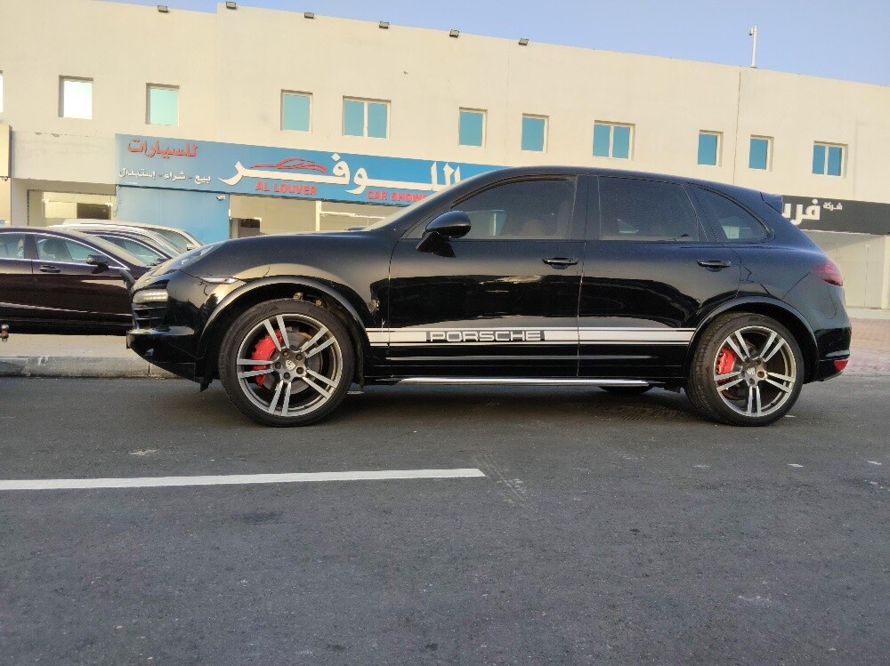 Porsche Cayenne S — photo 2 for sale in Qatar