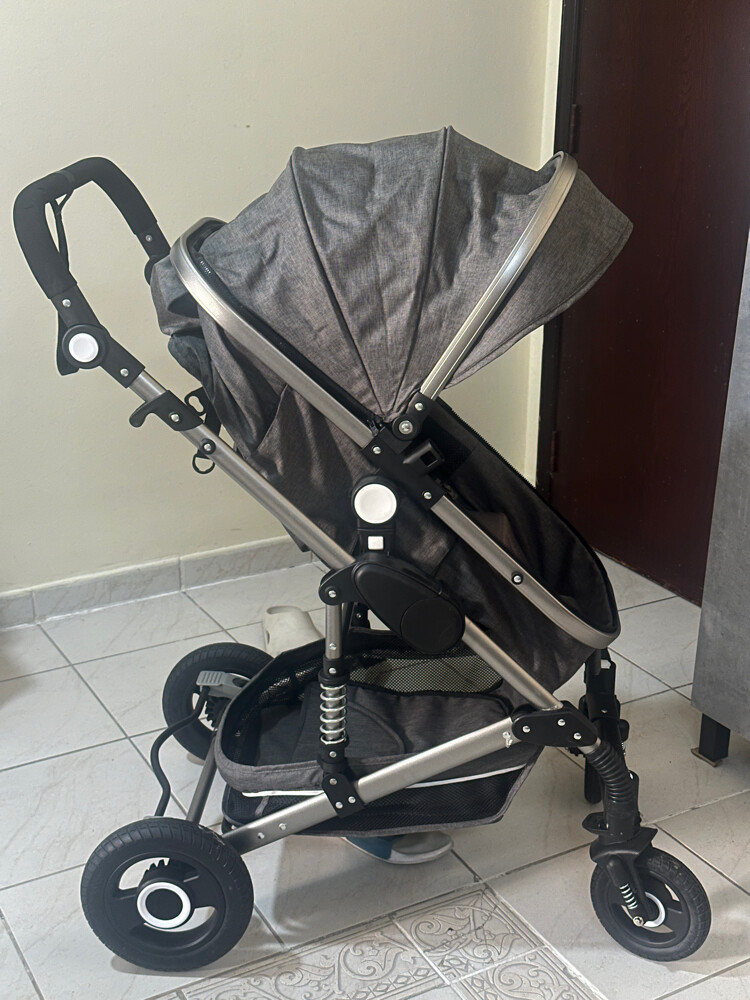 baby stroller and car seat  - 2