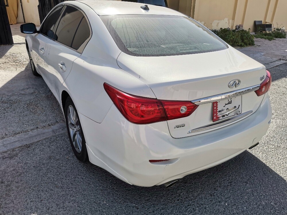 Infiniti Q50 3.7 2014 - 2