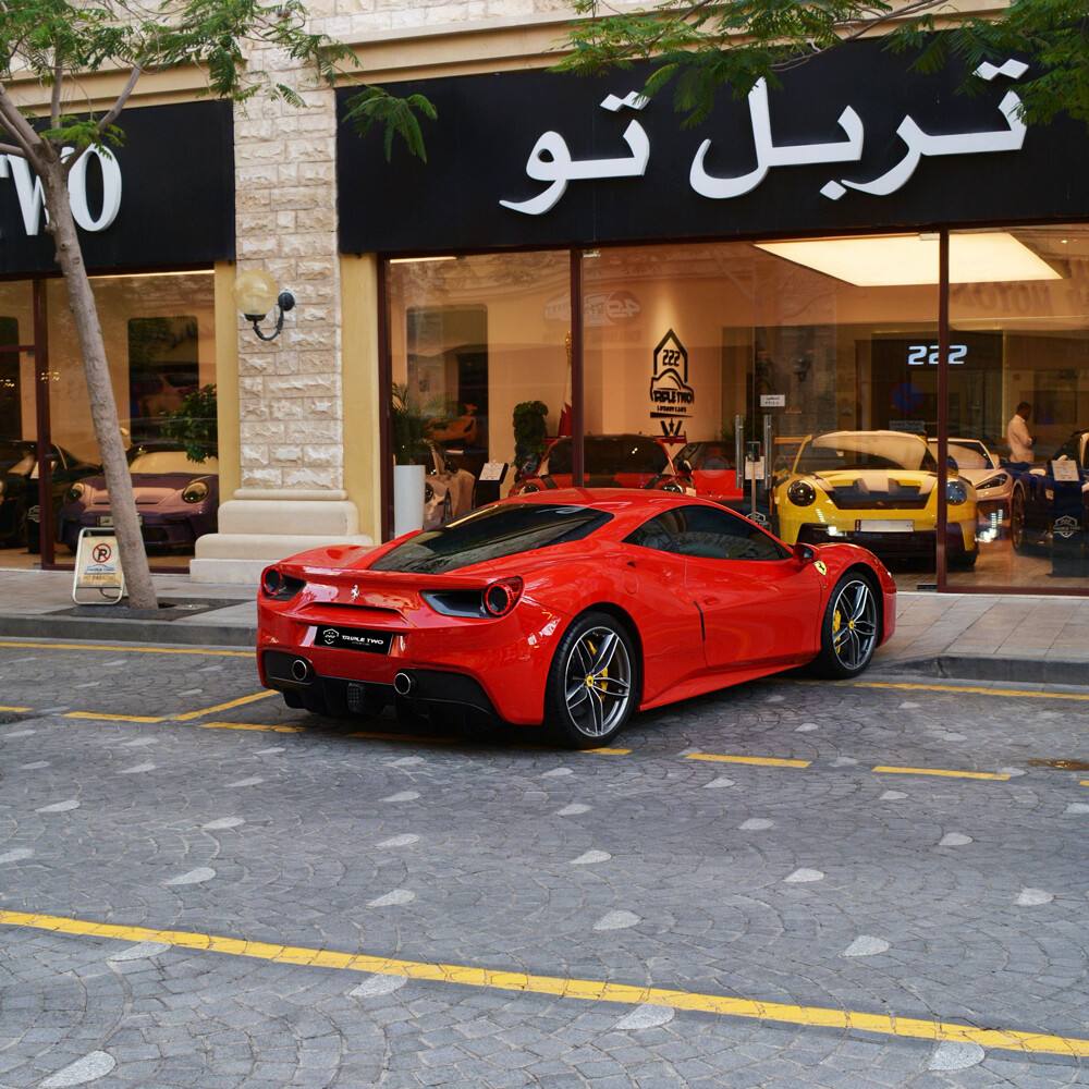 فيراري جي تي بي 488 2017 - 4