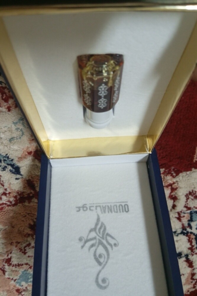 Cambodian oud from the company Ou - 2