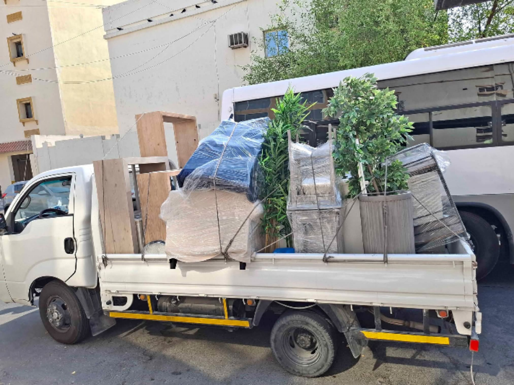 3 ton  pickap rent moving shiftin - 4