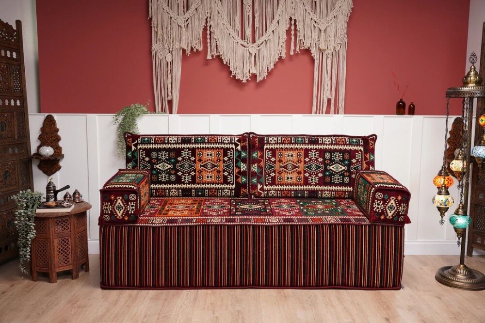 Arabic style sofa set. - 1