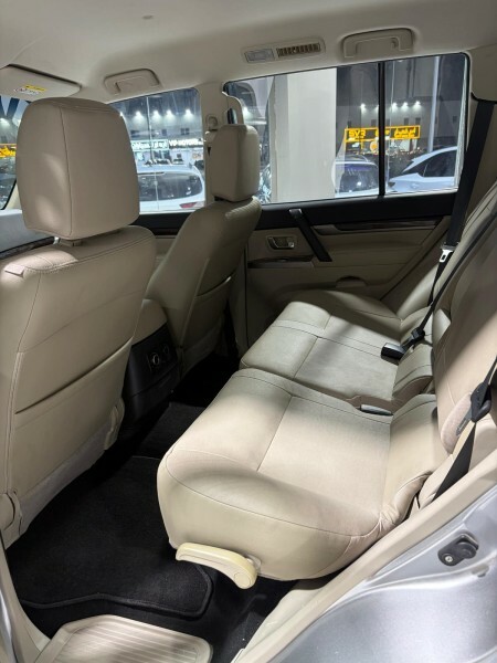 MITSUBISHI PAJERO 3.8 FOR SALE — photo 4 for sale in Qatar