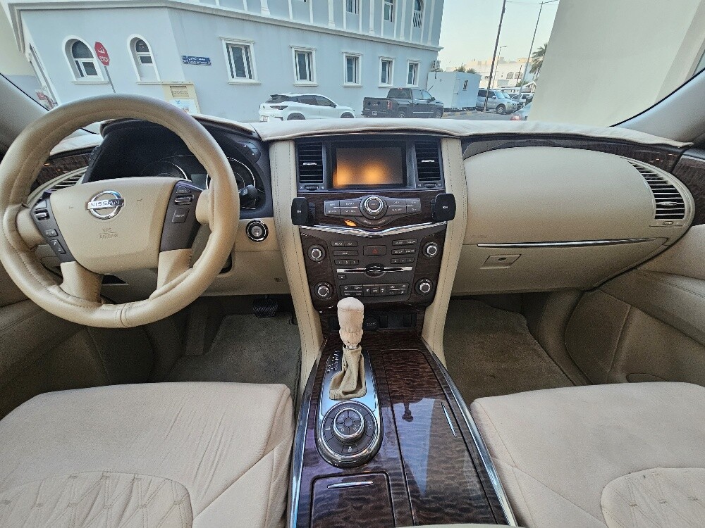 Nissan patrol SE 2015 full option - 12
