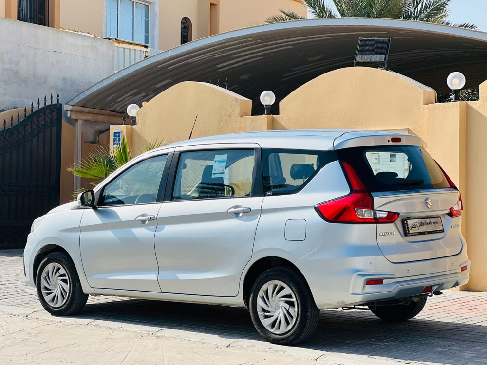 SUZKI ERTIGA 2023 LIKE NEW  - 7