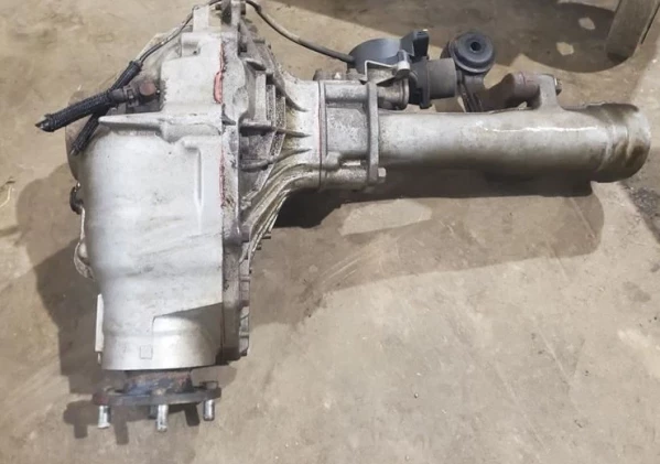Toyota LC200 VXR 2015 Diff. - 2