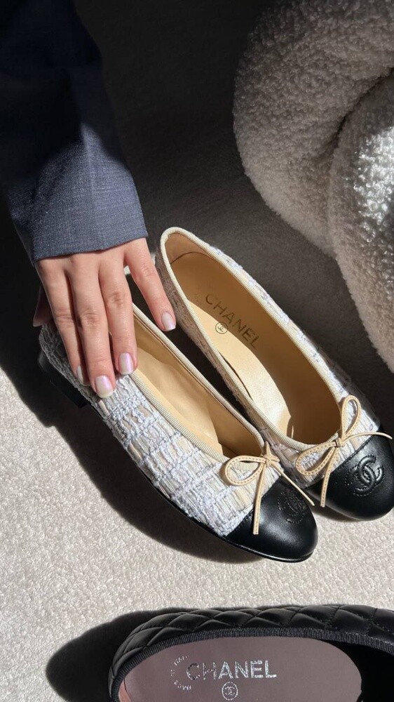 Coco Tweed Ballet Flats
900 - 1