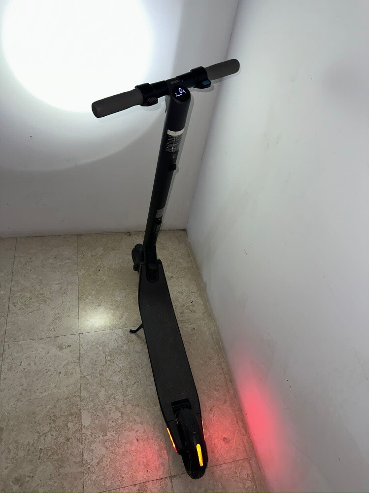 Ninebot electric scooter ES2 - 4