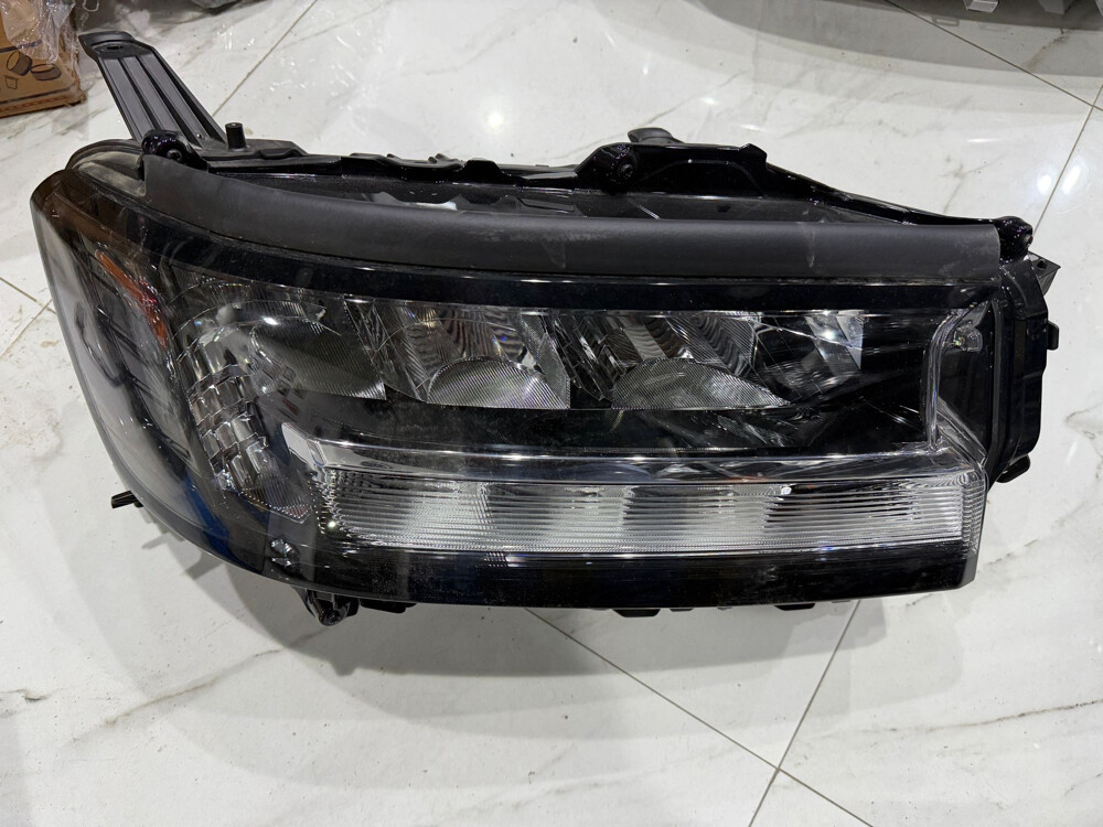 Gxr 2022-2026 headlight - 1