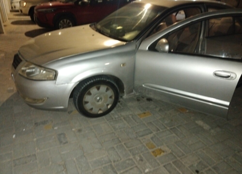 نيسان صني 2011 - 4