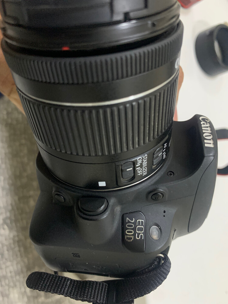 Cannon 200d - 2