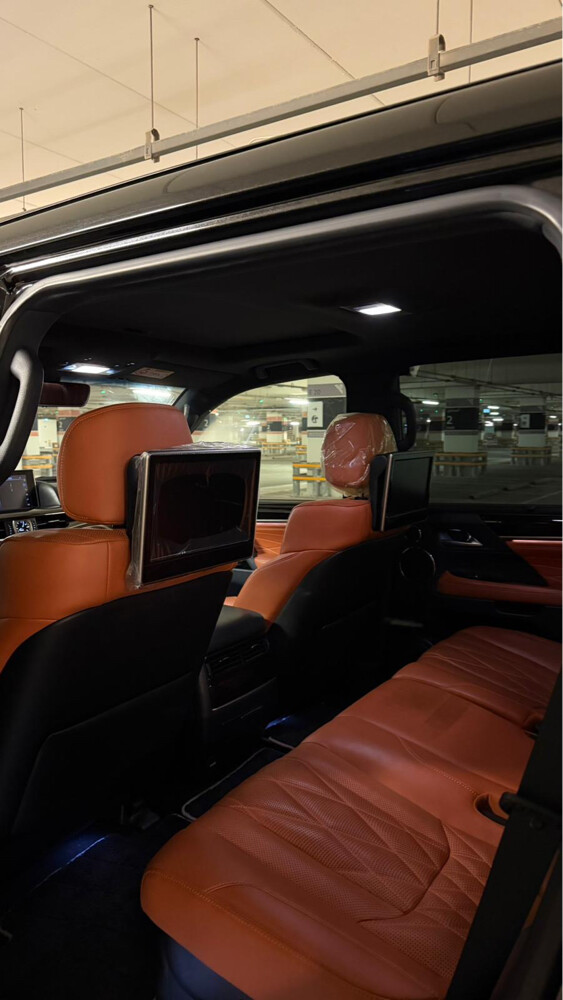 lexus 2020 black edition - 7