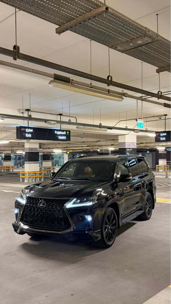 lexus 2020 black edition - 1