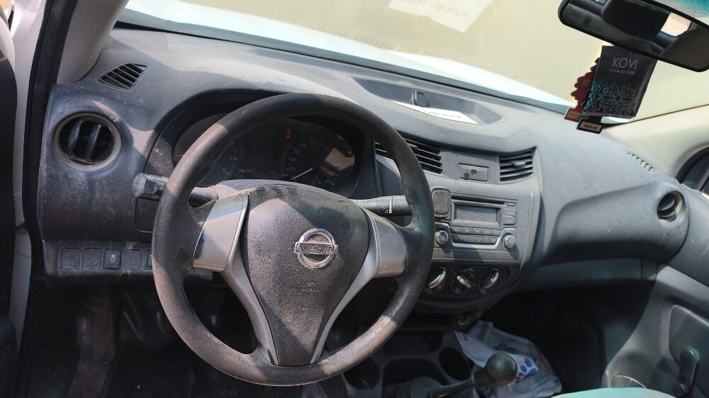 Nissan Navara - 1